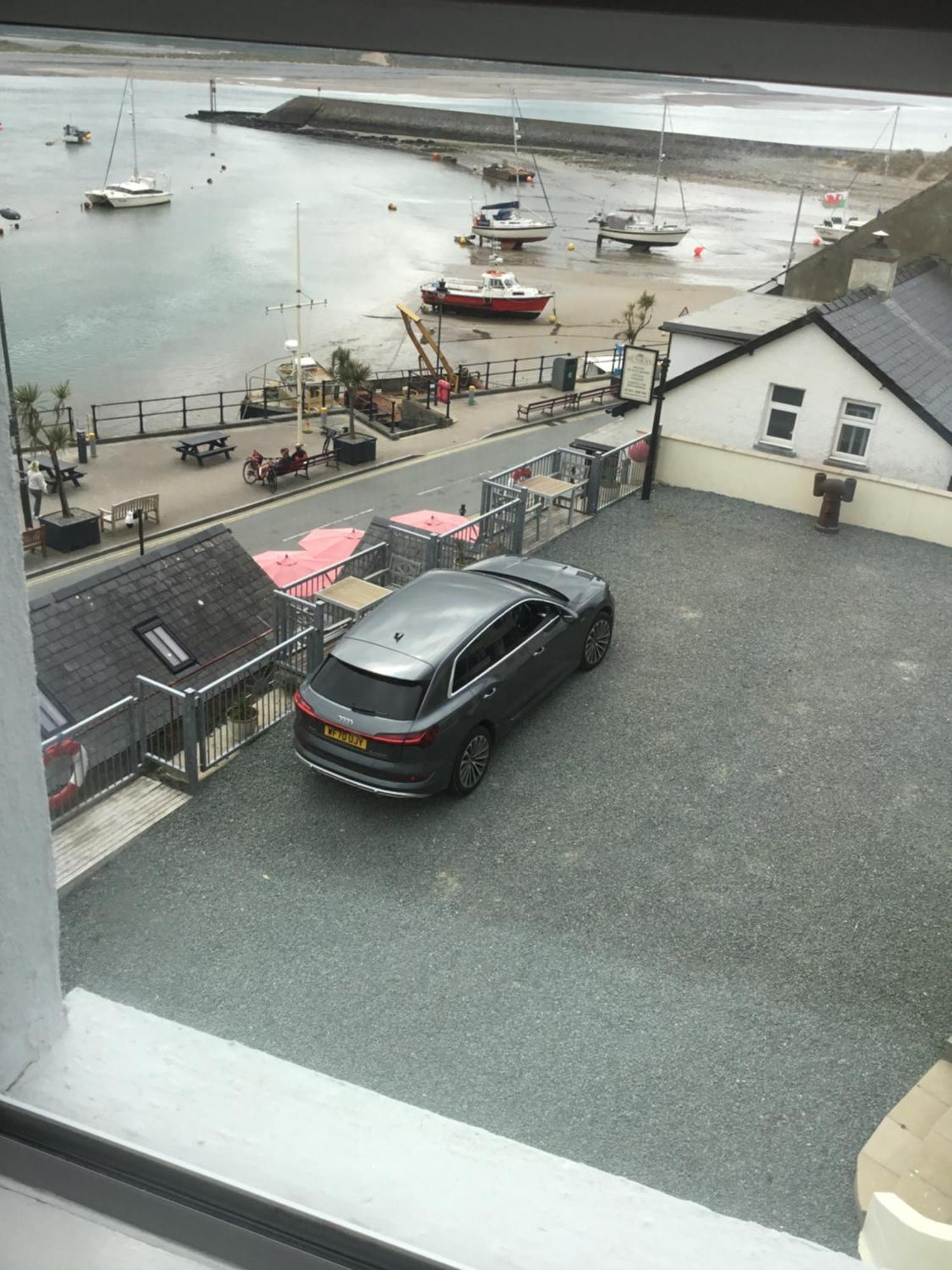 Villa Harbour House à Barmouth Extérieur photo