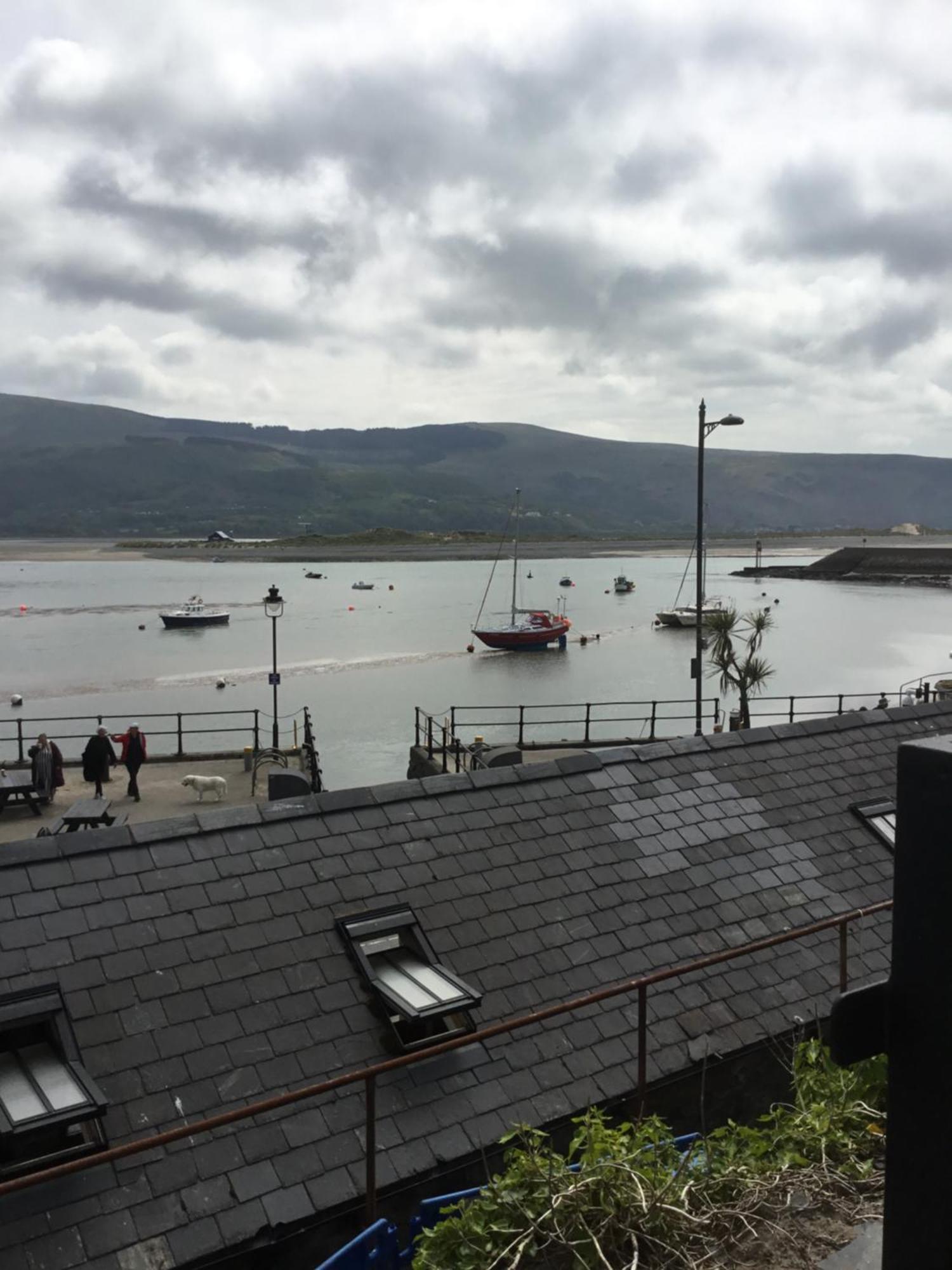 Villa Harbour House à Barmouth Extérieur photo